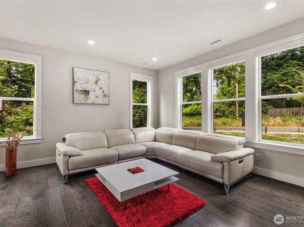 587 155th Place NE, Bellevue WA 98007