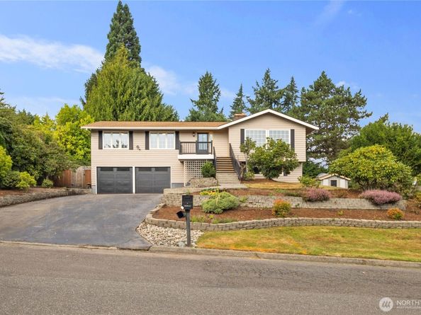 16851 105th Avenue NE, Bothell WA 98011