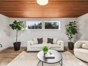 16851 105th Avenue NE, Bothell WA 98011