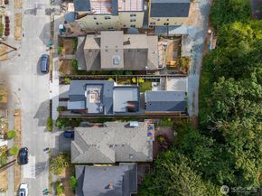 2923 39th Avenue SW, Seattle WA 98116