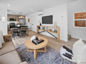 2923 39th Avenue SW, Seattle WA 98116