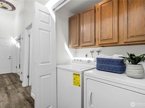 7111 Linden Avenue N 401, Seattle WA 98103