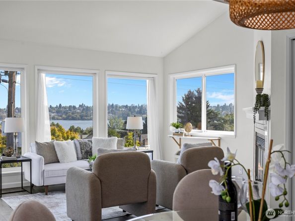 7111 Linden Avenue N 401, Seattle WA 98103