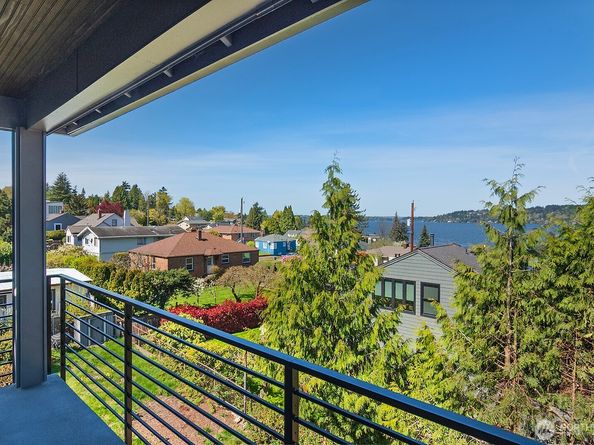 8536 S 114th Street, Seattle WA 98178