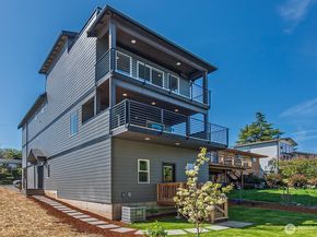 8536 S 114th Street, Seattle WA 98178