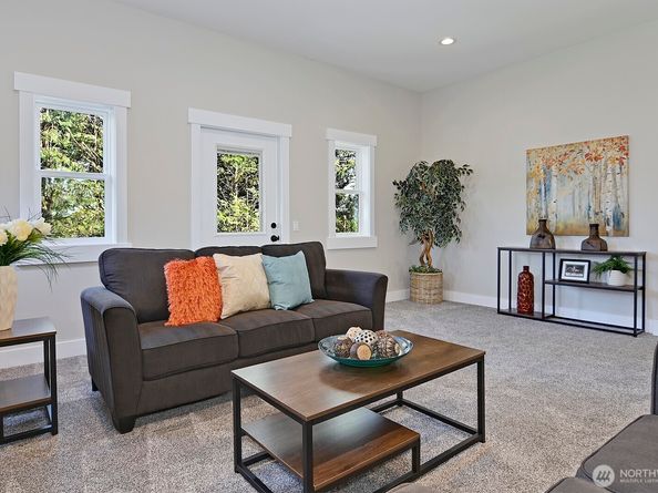 8536 S 114th Street, Seattle WA 98178