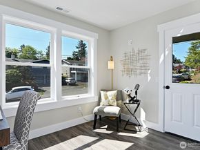 8536 S 114th Street, Seattle WA 98178