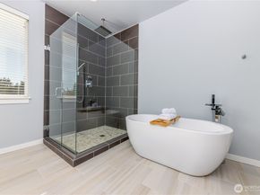 6213 22nd Avenue NW, Seattle WA 98107