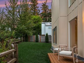 12411 NE 90th Street, Kirkland WA 98033