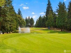 10626 NE Glen Acres Drive 626, Seattle WA 98168