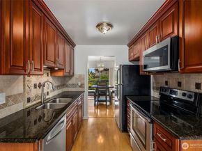 10626 NE Glen Acres Drive 626, Seattle WA 98168
