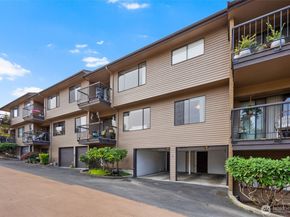 10626 NE Glen Acres Drive 626, Seattle WA 98168