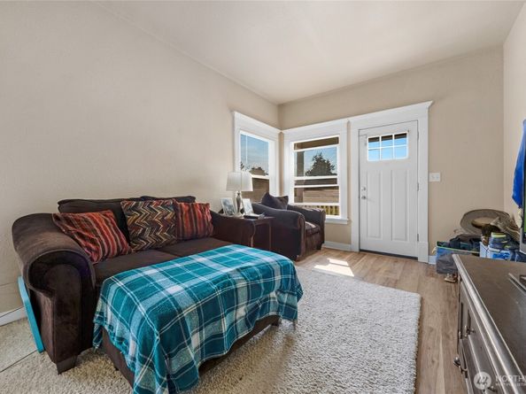 2423 Highland Avenue, Everett WA 98201