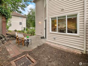 19649 15th Avenue NE, Shoreline WA 98155