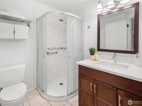 19649 15th Avenue NE, Shoreline WA 98155