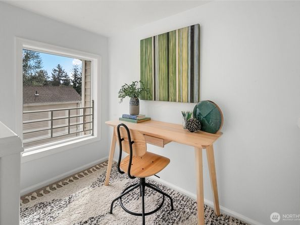 19649 15th Avenue NE, Shoreline WA 98155