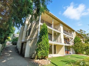 26425 Pennsylvania Avenue NE 34, Kingston WA 98346