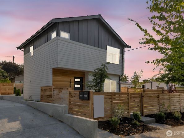1605 SW Kenyon Street, Seattle WA 98106