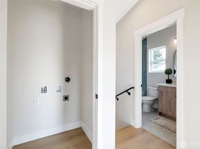 1605 SW Kenyon Street, Seattle WA 98106