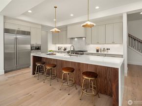 1015 165th Place NE, Bellevue WA 98008