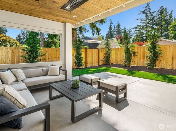 1015 165th Place NE, Bellevue WA 98008
