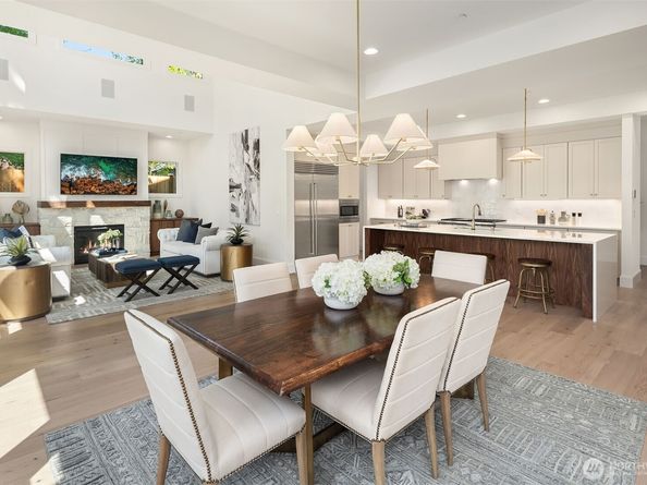1015 165th Place NE, Bellevue WA 98008