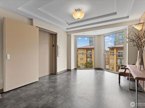 925 110th Avenue NE PH05, Bellevue WA 98004