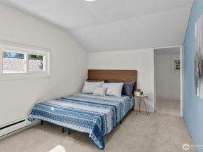 4618 1st Avenue NE, Seattle WA 98105