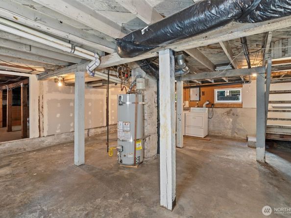 4618 1st Avenue NE, Seattle WA 98105