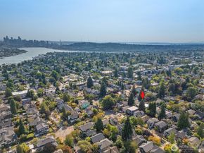 4618 1st Avenue NE, Seattle WA 98105