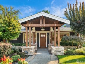 10261 NE 21st Place, Bellevue WA 98004