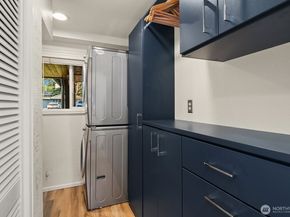 10261 NE 21st Place, Bellevue WA 98004