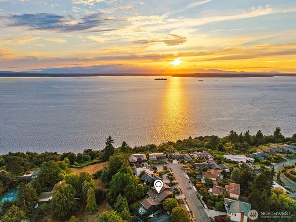 1231 NW 126th Street, Seattle WA 98177
