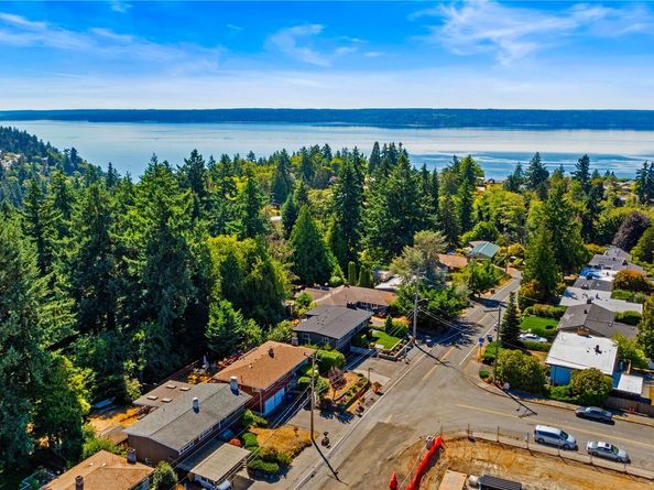 1405 SW 130th Street, Burien WA 98146