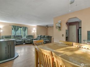 18610 5th Avenue NE, Suquamish WA 98392