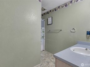 18610 5th Avenue NE, Suquamish WA 98392