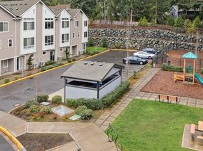 18875 67th Drive NE 4, Kenmore WA 98028