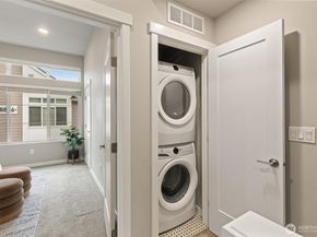 18875 67th Drive NE 4, Kenmore WA 98028