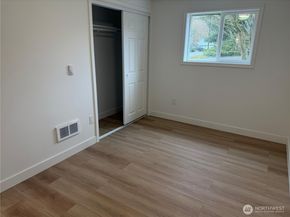 19502 2nd Avenue S, Des Moines WA 98148