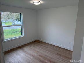 19502 2nd Avenue S, Des Moines WA 98148