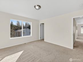1716 250th Court SE, Sammamish WA 98075