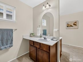 1716 250th Court SE, Sammamish WA 98075