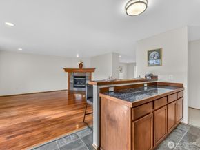 1716 250th Court SE, Sammamish WA 98075