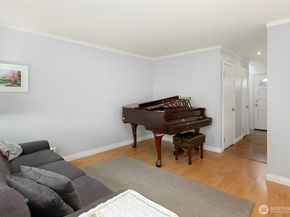 21116 80th Avenue W 7, Edmonds WA 98026