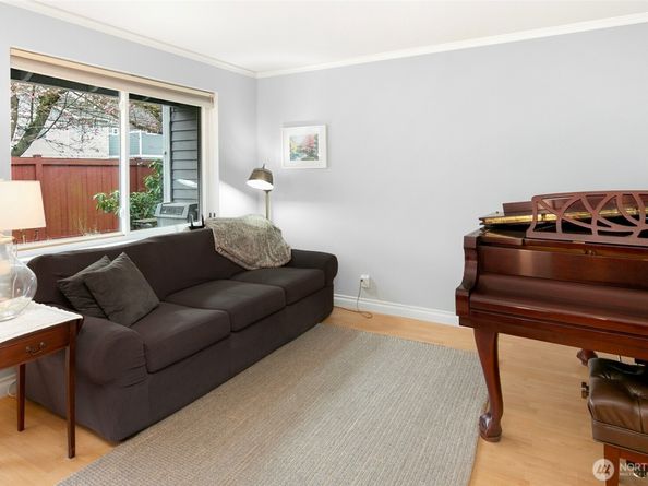 21116 80th Avenue W 7, Edmonds WA 98026