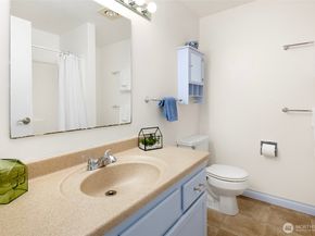 21116 80th Avenue W 7, Edmonds WA 98026