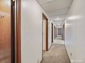 23850 43rd Avenue S, Kent WA 98032