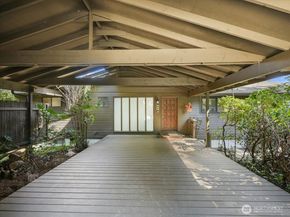 23850 43rd Avenue S, Kent WA 98032