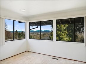 23850 43rd Avenue S, Kent WA 98032