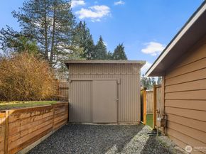 12103 SE 70th Street, Newcastle WA 98056